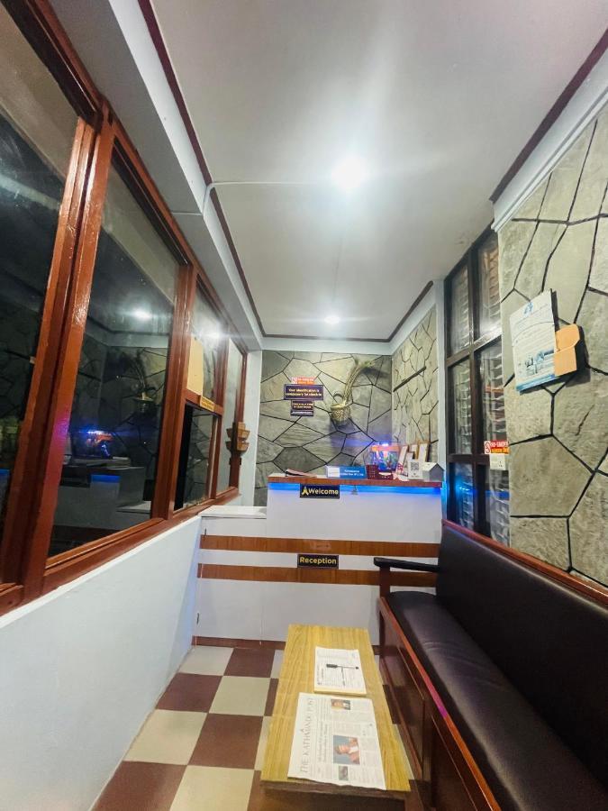 Hotel Peace Ganga Inn Pokhara Exterior photo